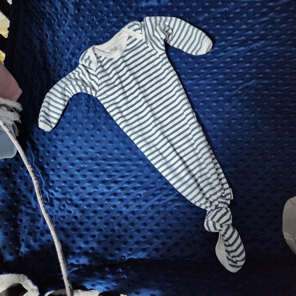 Newborn-Knotted sleep sack